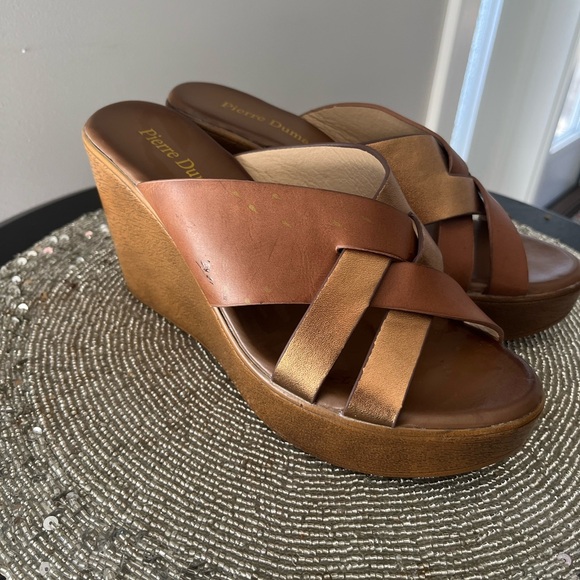 Pierre Dumas Platform Wedge Sandal 7 - Picture 1 of 4
